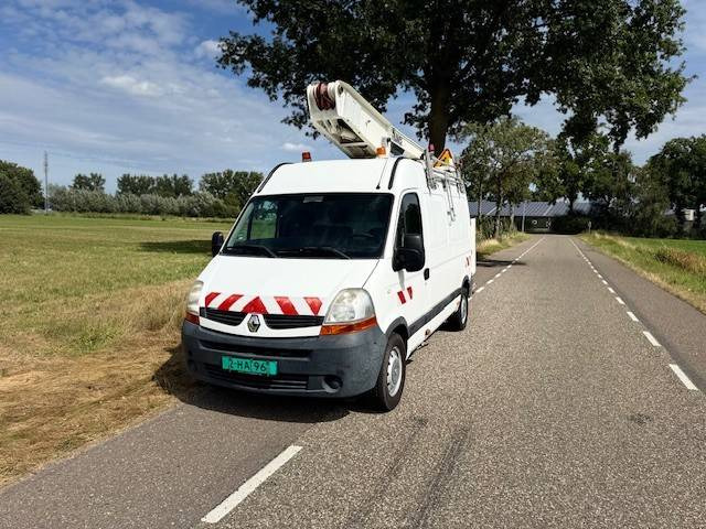 Renault Master 2.5DCI - Veoautolt tõusev platvorm: pilt 2 Renault Master 2.5DCI - Veoautolt tõusev platvorm: pilt 2