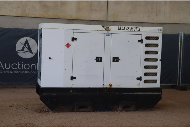 SDMO R110 - Generaatorikomplekt: pilt 1 SDMO R110 - Generaatorikomplekt: pilt 1