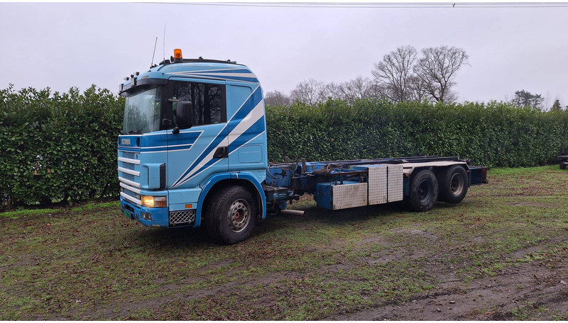Scania R144 GB 6X2 NA 90190 - Konteinerveduk/ Tõstukiga veoauto: pilt 3 Scania R144 GB 6X2 NA 90190 - Konteinerveduk/ Tõstukiga veoauto: pilt 3