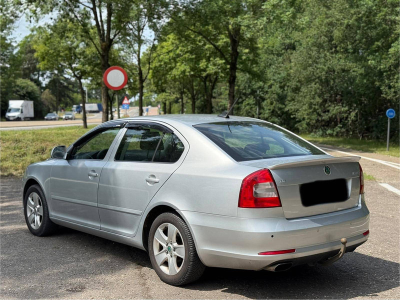 Škoda Octavia 1.6 TDI - Sedaan: pilt 4 Škoda Octavia 1.6 TDI - Sedaan: pilt 4