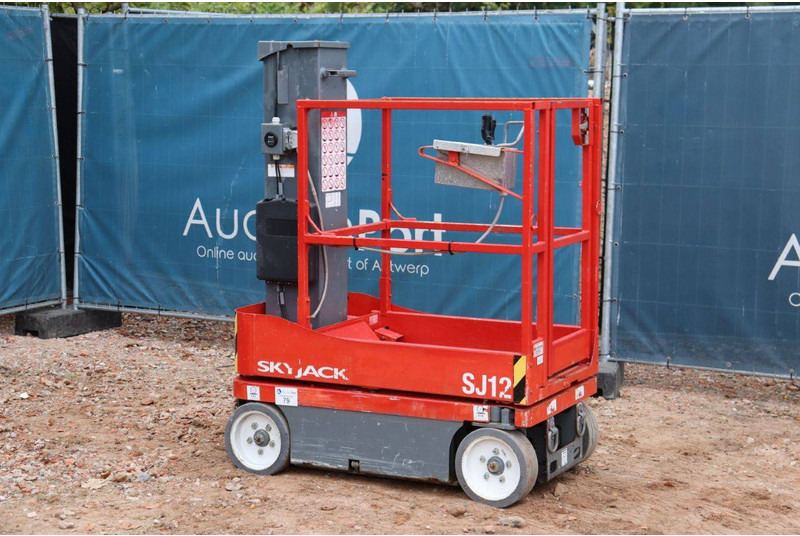 Skyjack SJ12 - Platvorm: pilt 3 Skyjack SJ12 - Platvorm: pilt 3