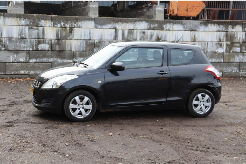 Suzuki Swift - Sedaan: pilt 1 Suzuki Swift - Sedaan: pilt 1