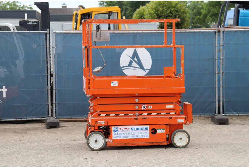 TEU Skyjack SJ III 3219 - Käärlift: pilt 1 TEU Skyjack SJ III 3219 - Käärlift: pilt 1