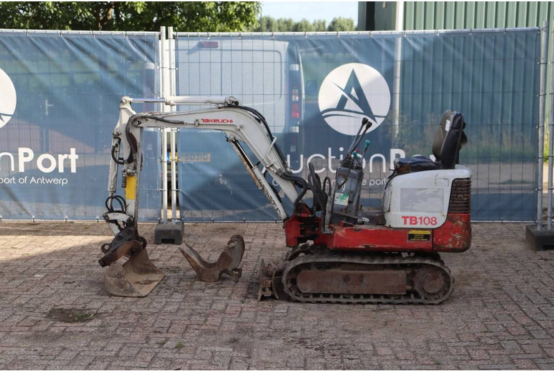 Takeuchi TB108 - Miniekskavaator: pilt 2 Takeuchi TB108 - Miniekskavaator: pilt 2