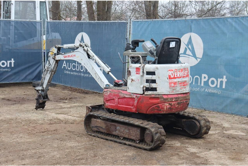 Takeuchi TB215R - Miniekskavaator: pilt 3 Takeuchi TB215R - Miniekskavaator: pilt 3