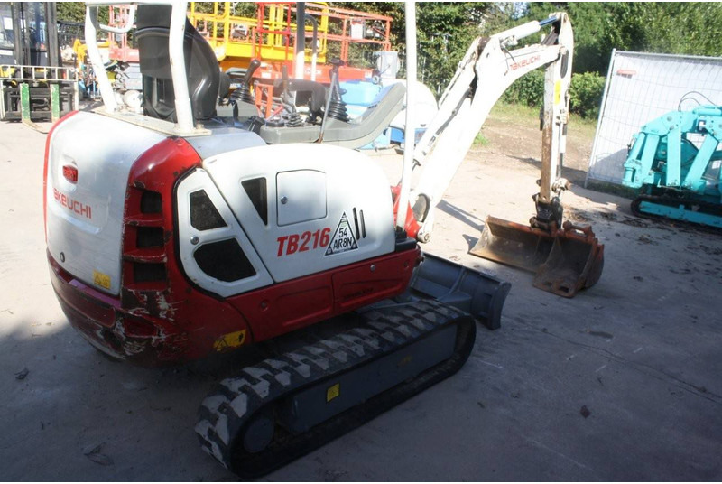 Takeuchi TB216 - Miniekskavaator: pilt 4 Takeuchi TB216 - Miniekskavaator: pilt 4