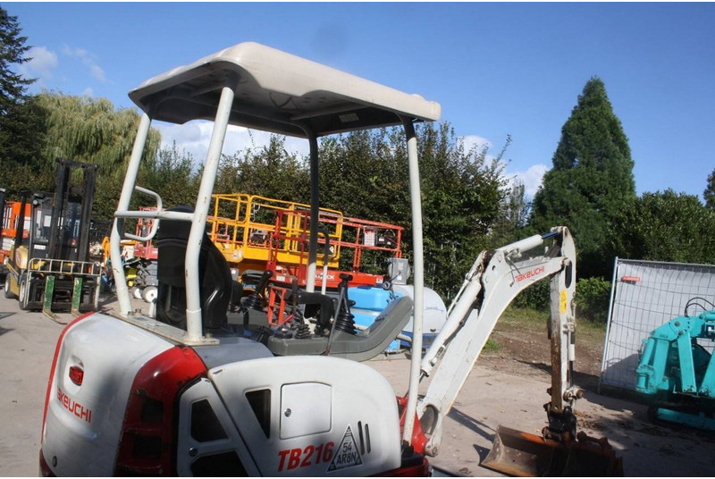 Takeuchi TB216 - Miniekskavaator: pilt 5 Takeuchi TB216 - Miniekskavaator: pilt 5