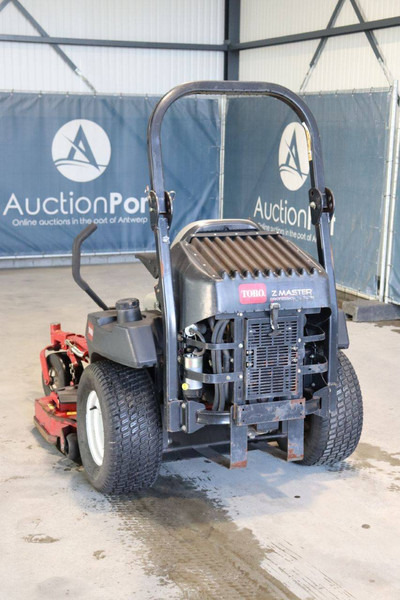 Toro Z Master Professional 7000 series - Muruniiduk: pilt 4 Toro Z Master Professional 7000 series - Muruniiduk: pilt 4