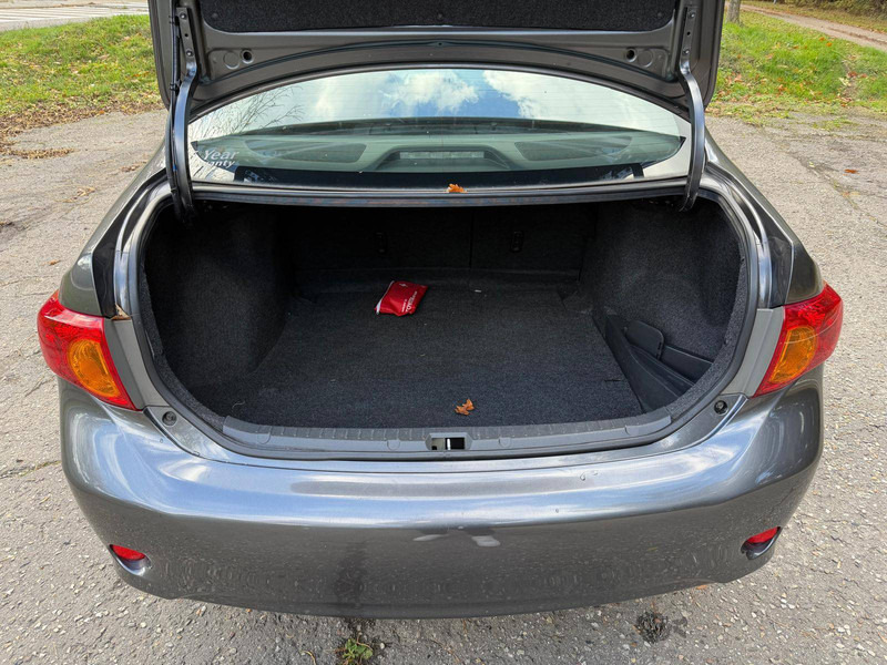 Toyota Corolla 1.4 D - Sedaan: pilt 5 Toyota Corolla 1.4 D - Sedaan: pilt 5