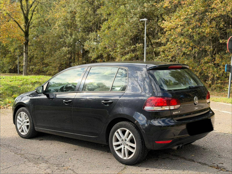 Volkswagen Golf 2.0 TDI - Sedaan: pilt 2 Volkswagen Golf 2.0 TDI - Sedaan: pilt 2