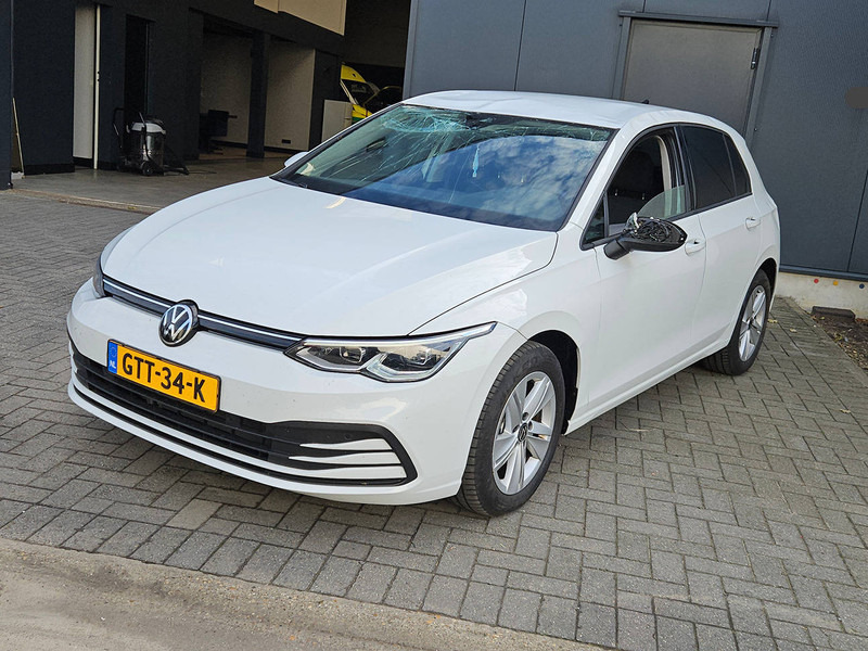 Volkswagen Golf 8 eTSI - Sedaan: pilt 1 Volkswagen Golf 8 eTSI - Sedaan: pilt 1