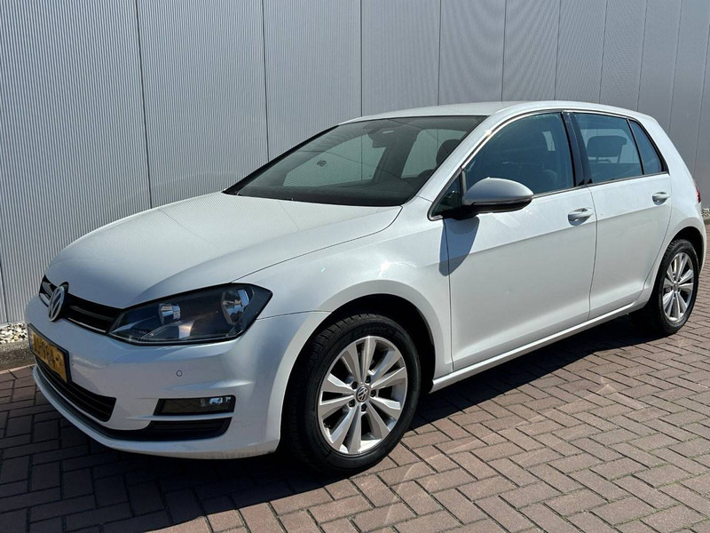 Volkswagen Golf - Auto: pilt 1 Volkswagen Golf - Auto: pilt 1