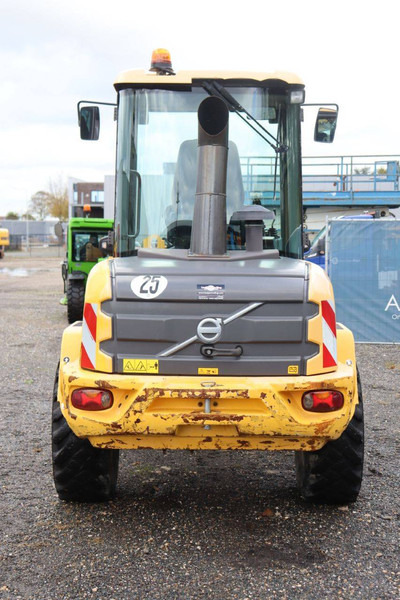 Volvo L30G - Rataslaadur: pilt 5 Volvo L30G - Rataslaadur: pilt 5