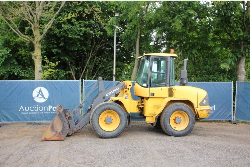 Volvo L45TP - Rataslaadur: pilt 1 Volvo L45TP - Rataslaadur: pilt 1
