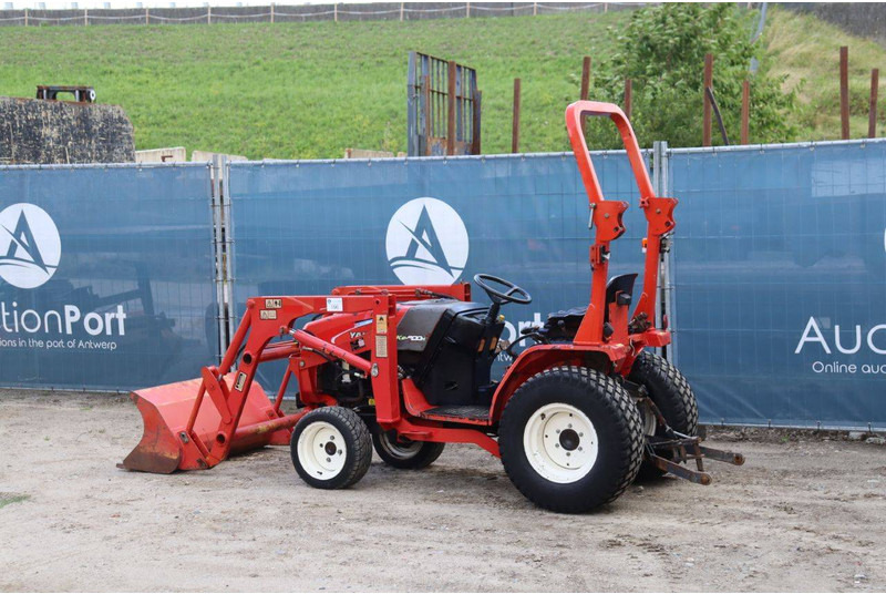 Yanmar YM 2001 - Traktor: pilt 3 Yanmar YM 2001 - Traktor: pilt 3