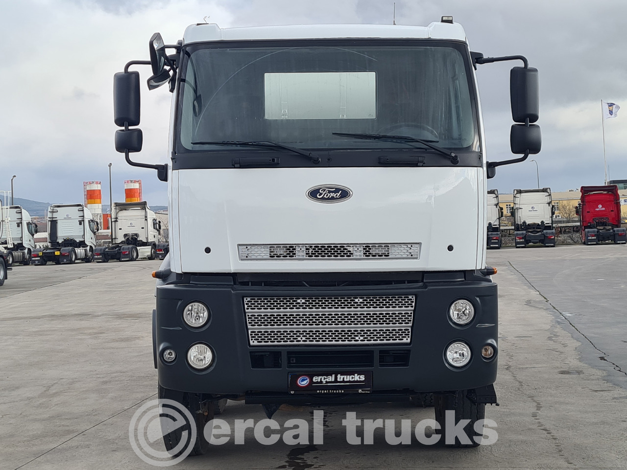 FORD Ford 2015 4136/ EURO 5 - AC-NEW ENGINE-CONCRETE MIXER - Kallurauto: pilt 2 FORD Ford 2015 4136/ EURO 5 - AC-NEW ENGINE-CONCRETE MIXER - Kallurauto: pilt 2