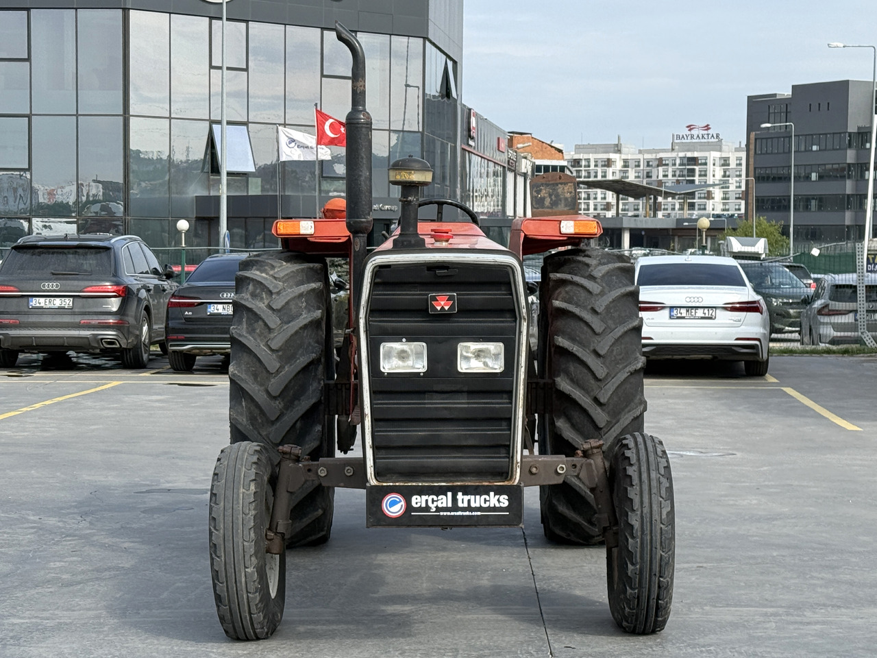 MASSEY FERGUSON 1996 MASSEY FERGUSON 285 S/ TRACTOR - Traktor: pilt 2 MASSEY FERGUSON 1996 MASSEY FERGUSON 285 S/ TRACTOR - Traktor: pilt 2