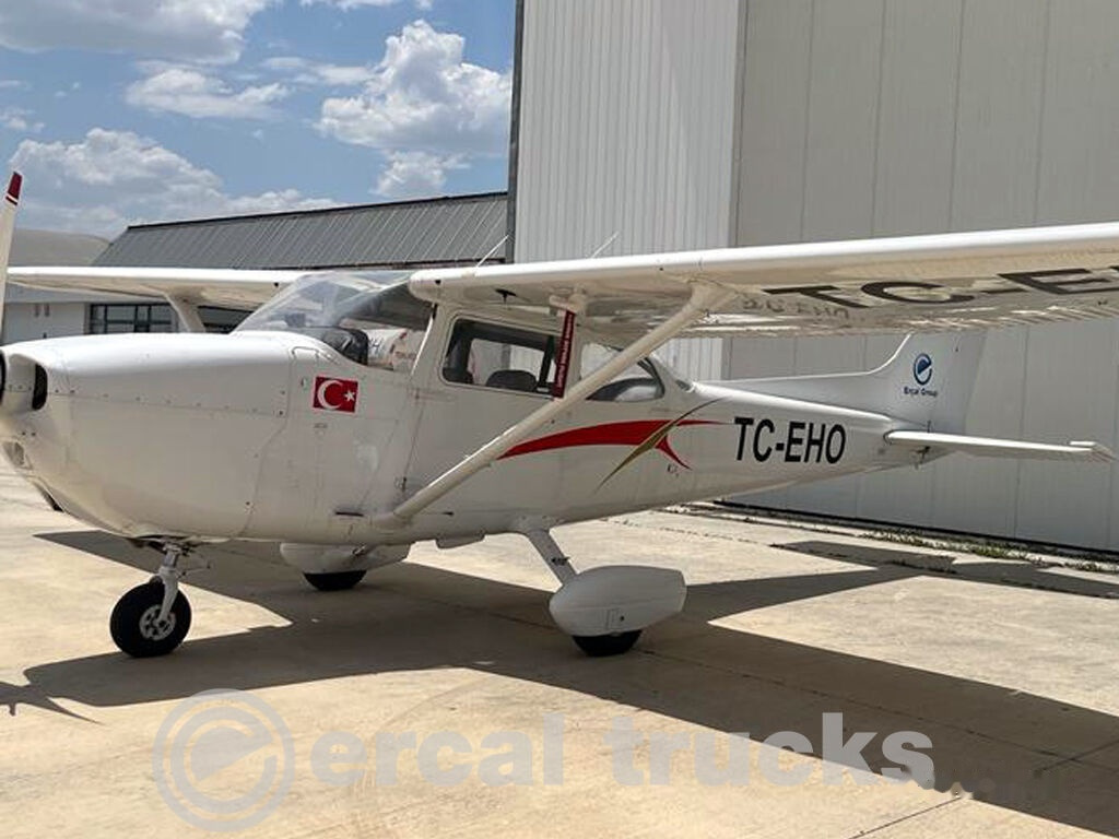 1977 Cessna 172N Diesel TC-EHO Airplane - Õhusõidukite maapealsed teenindusseadmed: pilt 2 1977 Cessna 172N Diesel TC-EHO Airplane - Õhusõidukite maapealsed teenindusseadmed: pilt 2