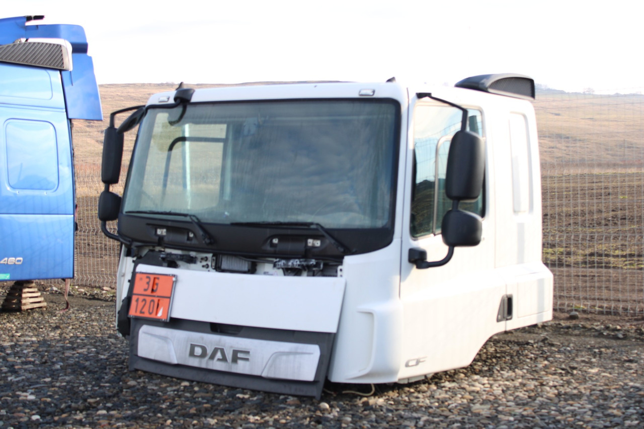 CABINA DAF CF SLEEPER CAB L2H1 - Kabiin - Veoauto: pilt 3 CABINA DAF CF SLEEPER CAB L2H1 - Kabiin - Veoauto: pilt 3