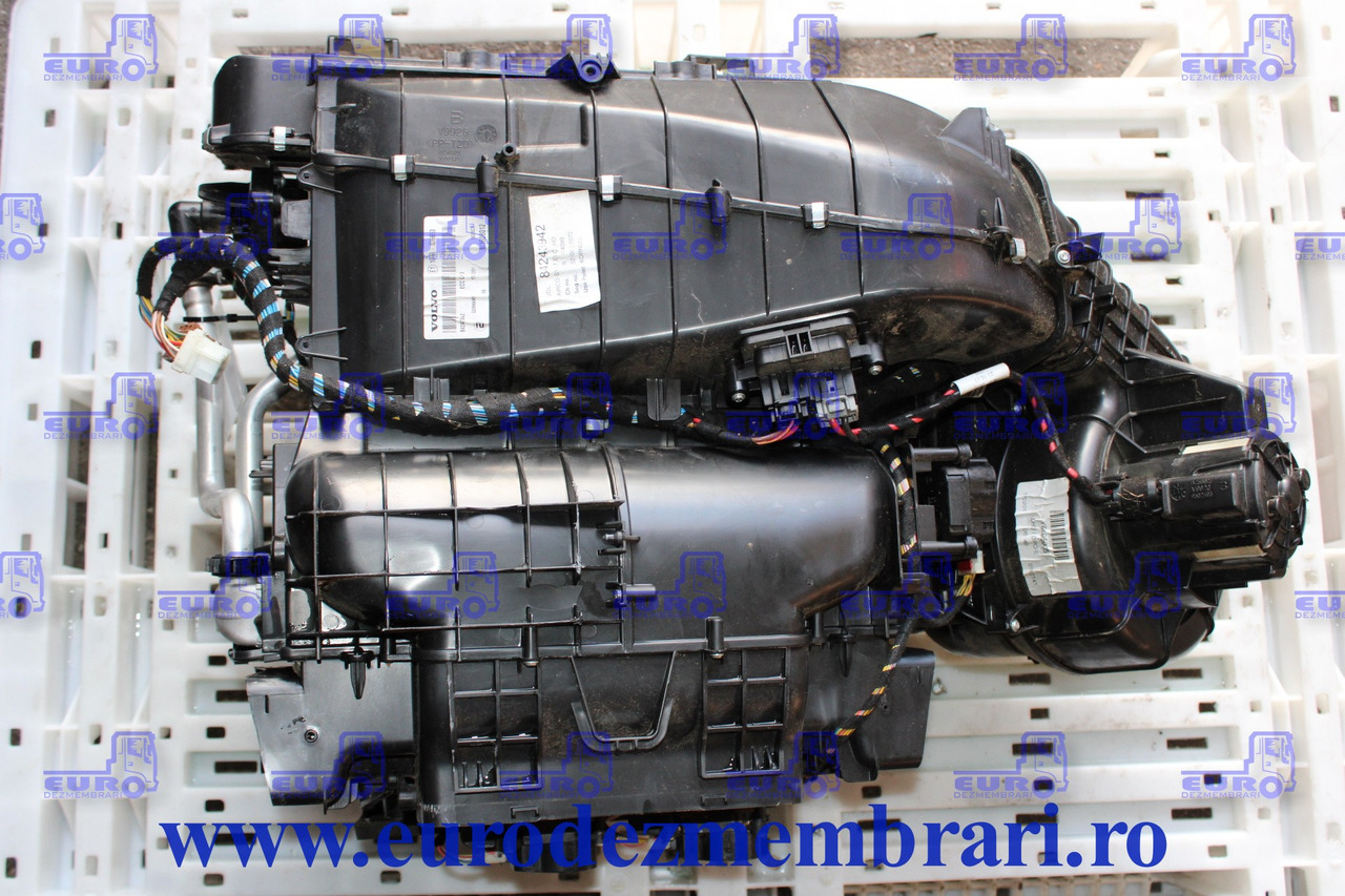 CARCASA SISTEM CLIMATIZARE VOLVO FH4 84243942 - Kliimaseadme osa - Veoauto: pilt 1 CARCASA SISTEM CLIMATIZARE VOLVO FH4 84243942 - Kliimaseadme osa - Veoauto: pilt 1