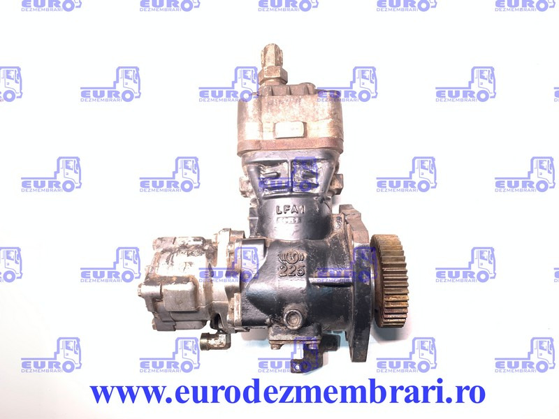 COMPRESOR AER RENAULT MAGNUM DXI13 04905010, K016932 - Õhkpidur - Veoauto: pilt 1 COMPRESOR AER RENAULT MAGNUM DXI13 04905010, K016932 - Õhkpidur - Veoauto: pilt 1
