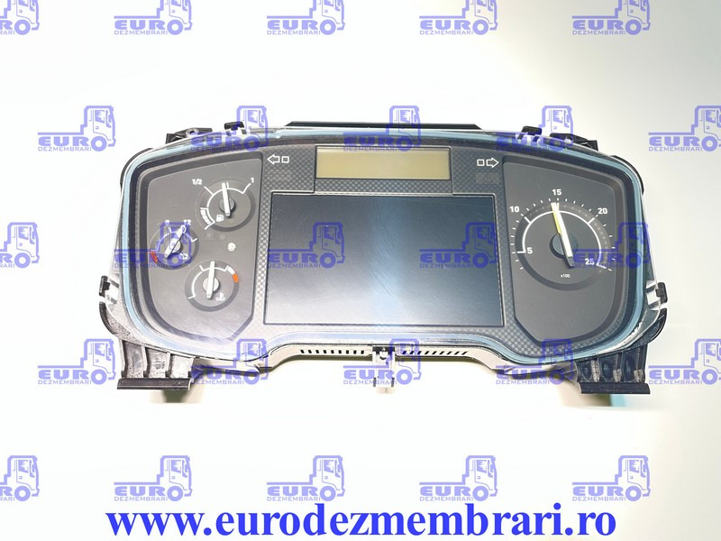 ELEMENT BORD CEAS BORD RENAULT T 22166228, 22224253 - Armatuurlaud - Veoauto: pilt 1 ELEMENT BORD CEAS BORD RENAULT T 22166228, 22224253 - Armatuurlaud - Veoauto: pilt 1
