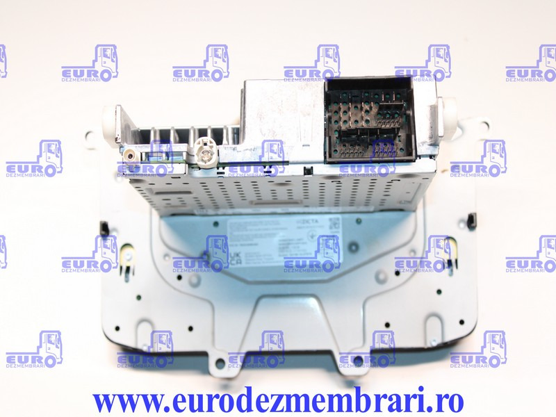 ELEMENT BORD UNITATE MULTIMEDIA AUS SCANIA SUPER 2906950, 2819280 - Armatuurlaud - Veoauto: pilt 3 ELEMENT BORD UNITATE MULTIMEDIA AUS SCANIA SUPER 2906950, 2819280 - Armatuurlaud - Veoauto: pilt 3
