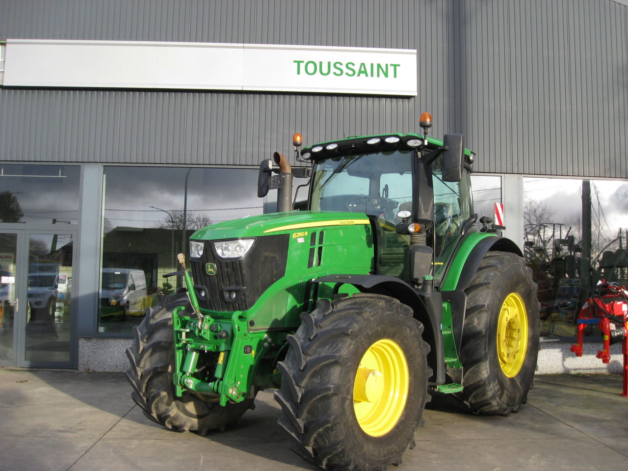 John Deere 6250R - Traktor: pilt 1 John Deere 6250R - Traktor: pilt 1