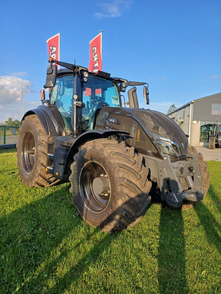 Valtra Q245 - Traktor: pilt 3 Valtra Q245 - Traktor: pilt 3