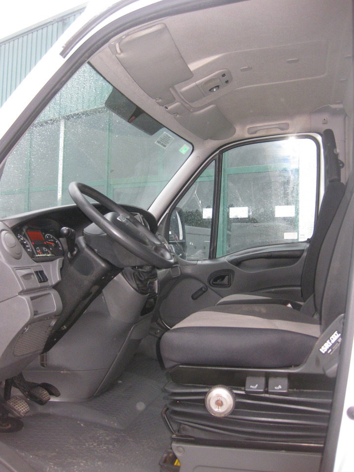 Uus Tarbesõiduk külmik IVECO FRIGORIFICO: pilt 9