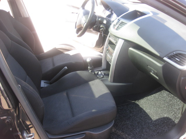 PEUGEOT 207 SW - Auto: pilt 3 PEUGEOT 207 SW - Auto: pilt 3
