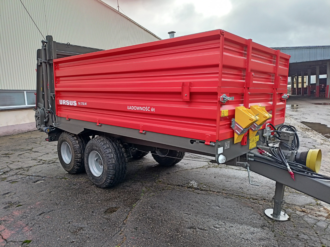 Ursus Rozrzutnik obornika 6 t / Разбрасыватель навоза / Miststreuer / Manure spreader 6 t - Sõnnikulaotur: pilt 3 Ursus Rozrzutnik obornika 6 t / Разбрасыватель навоза / Miststreuer / Manure spreader 6 t - Sõnnikulaotur: pilt 3