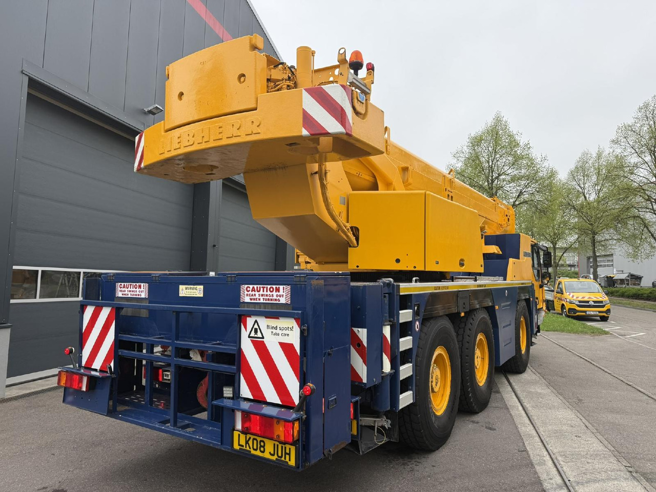 Liebherr LTM 1055-3.2 (08 - 084 745) | 6 x 6 - Autokraana: pilt 4 Liebherr LTM 1055-3.2 (08 - 084 745) | 6 x 6 - Autokraana: pilt 4