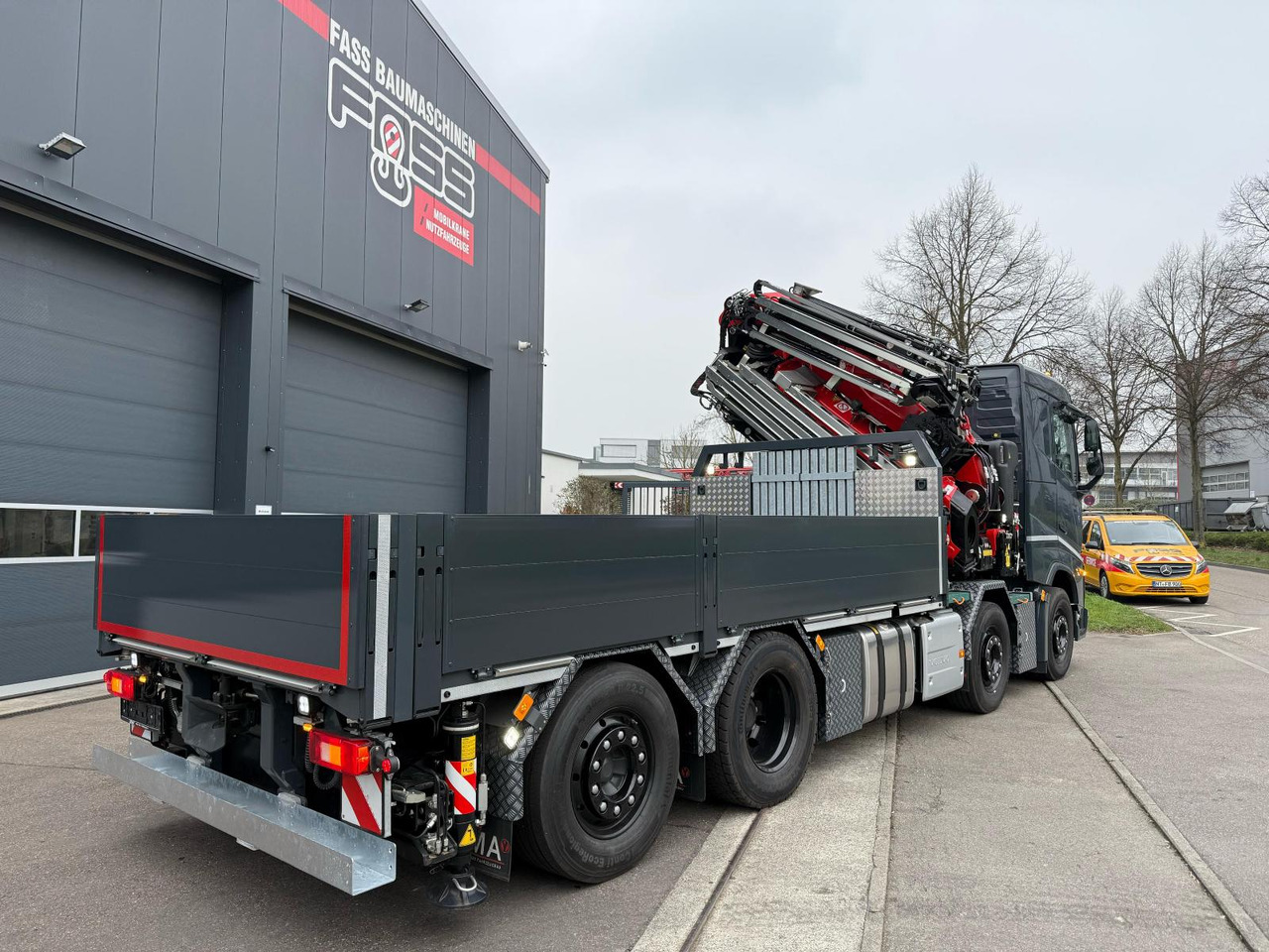 Volvo FH 500 | Kran Fassi F820 RA.2 | Jib L426 - Madelveok/ Platvormveok, Kraanaga veoauto: pilt 3 Volvo FH 500 | Kran Fassi F820 RA.2 | Jib L426 - Madelveok/ Platvormveok, Kraanaga veoauto: pilt 3