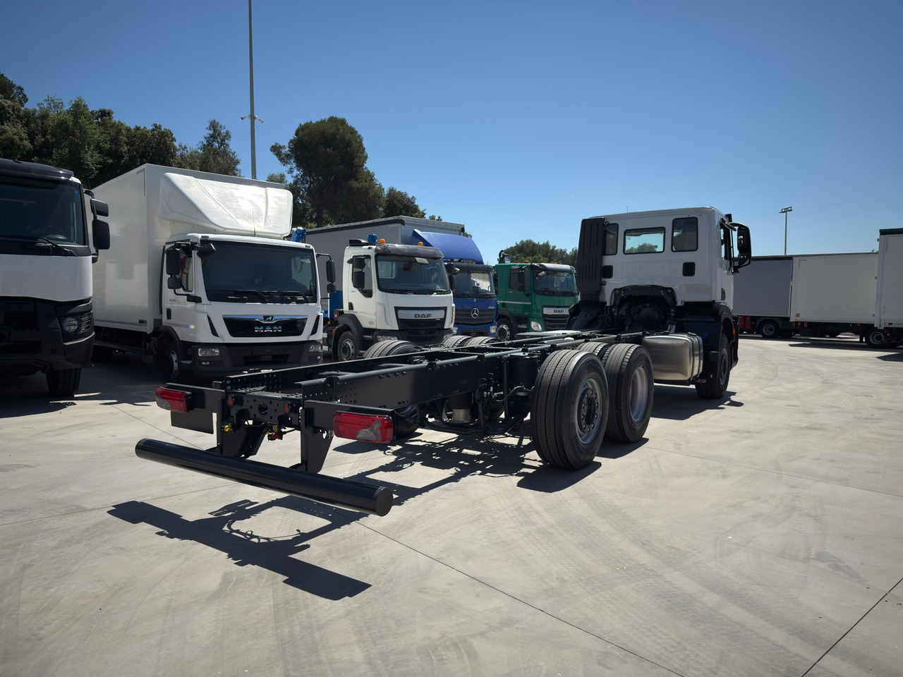 IVECO AD280X40 YPS ON X-WAY E6 (Chassis) - Kabiinišassiiga veoauto: pilt 4 IVECO AD280X40 YPS ON X-WAY E6 (Chassis) - Kabiinišassiiga veoauto: pilt 4