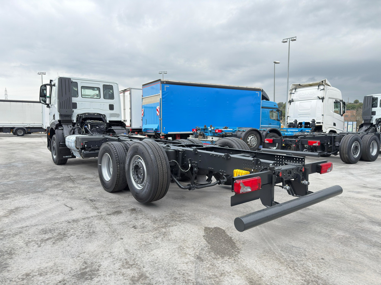 IVECO AD280X46 YPS ON X-Way E6 (Chassis) - Kabiinišassiiga veoauto: pilt 4 IVECO AD280X46 YPS ON X-Way E6 (Chassis) - Kabiinišassiiga veoauto: pilt 4
