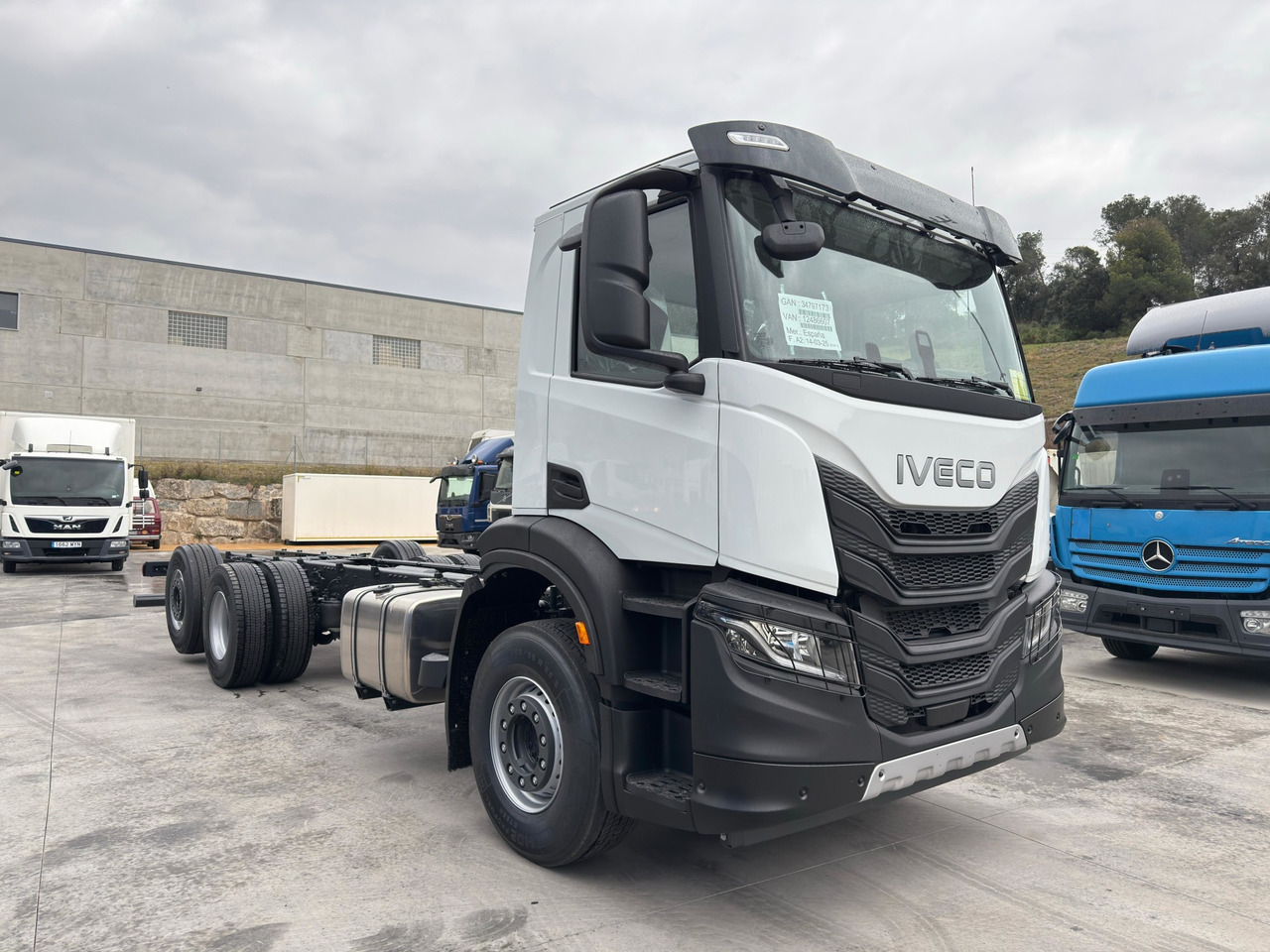 IVECO AD280X46 YPS ON X-Way E6 (Chassis) - Kabiinišassiiga veoauto: pilt 2 IVECO AD280X46 YPS ON X-Way E6 (Chassis) - Kabiinišassiiga veoauto: pilt 2
