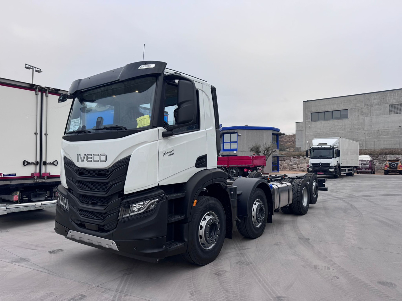 IVECO AD350X50 YPS ON X-Way E6 (Chassis) - Kabiinišassiiga veoauto: pilt 1 IVECO AD350X50 YPS ON X-Way E6 (Chassis) - Kabiinišassiiga veoauto: pilt 1