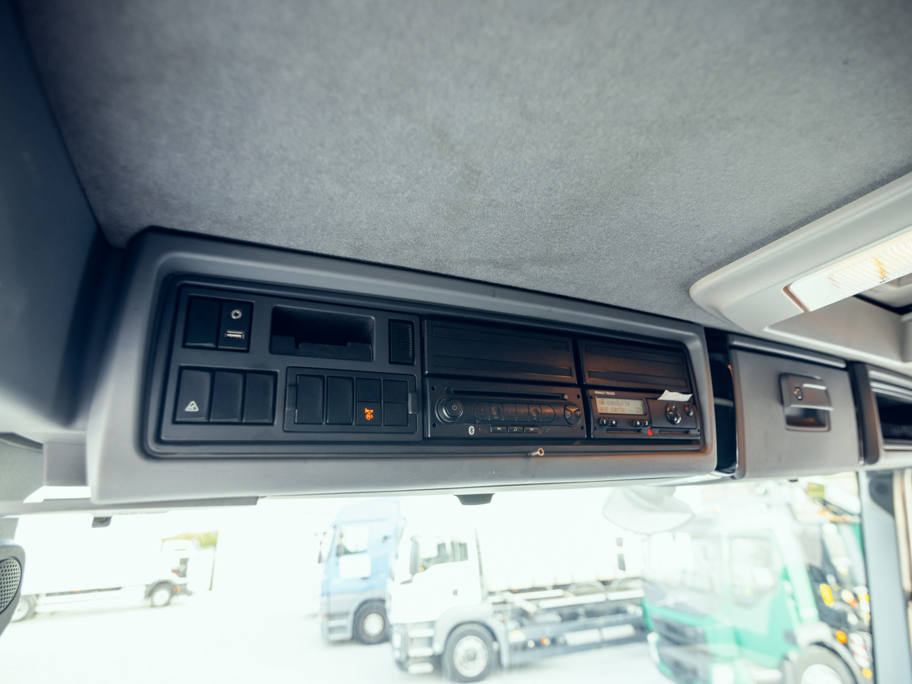 RENAULT C460 E6 (Platform) liising RENAULT C460 E6 (Platform): pilt 15