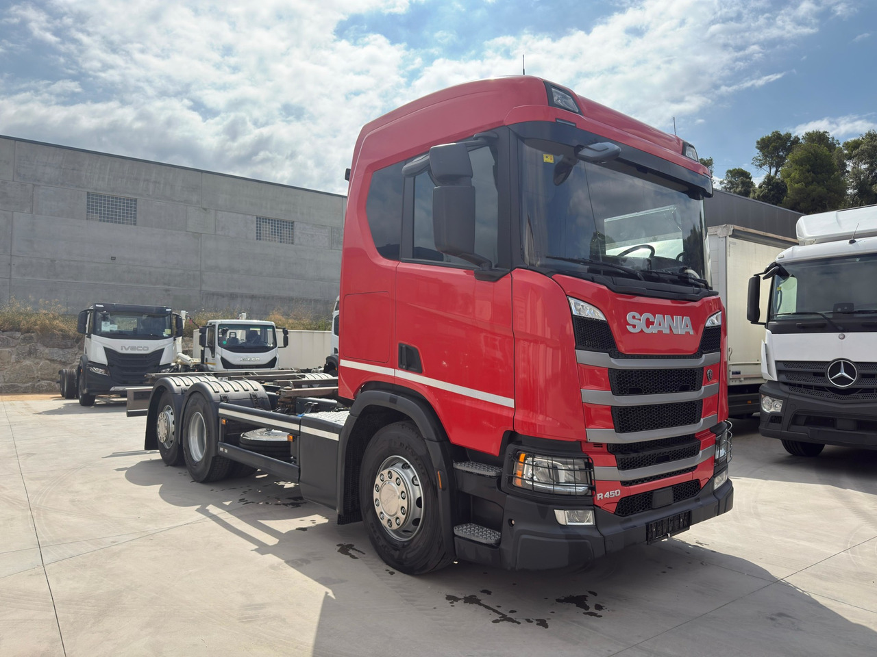 SCANIA R450 E6 (Chassis) - Kabiinišassiiga veoauto: pilt 2 SCANIA R450 E6 (Chassis) - Kabiinišassiiga veoauto: pilt 2