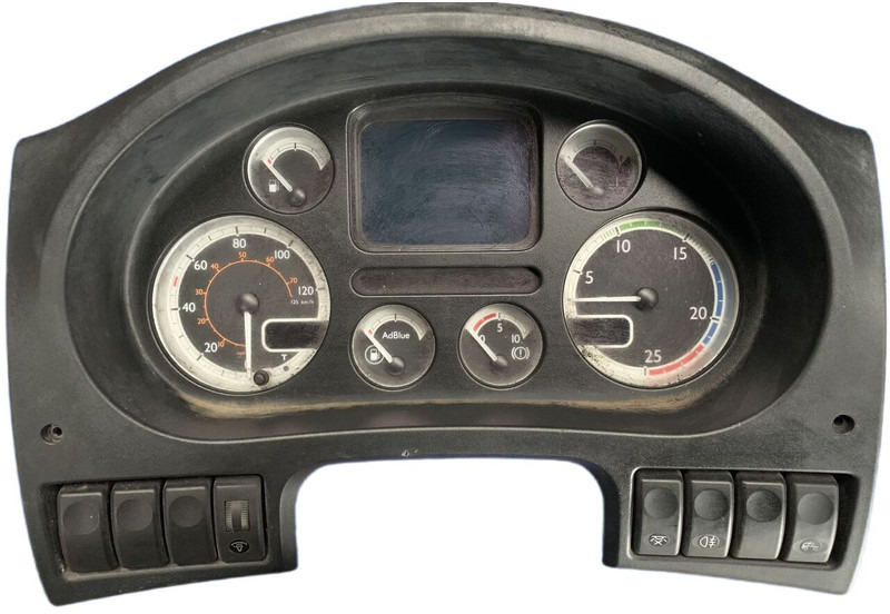 DAF 105 Siemens VDO 1789470 - Armatuurlaud: pilt 1 DAF 105 Siemens VDO 1789470 - Armatuurlaud: pilt 1