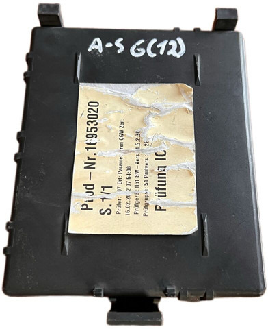 Mercedes-Benz 2013 - Mootori juhtimisseade: pilt 2 Mercedes-Benz 2013 - Mootori juhtimisseade: pilt 2