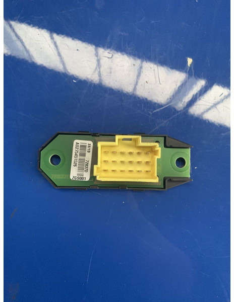 Mercedes-Benz A0275451526 - Mootori juhtimisseade: pilt 1 Mercedes-Benz A0275451526 - Mootori juhtimisseade: pilt 1