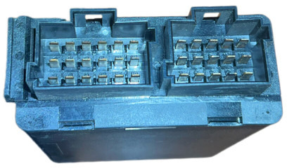 Mercedes-Benz ACTROS - Mootori juhtimisseade: pilt 3 Mercedes-Benz ACTROS - Mootori juhtimisseade: pilt 3