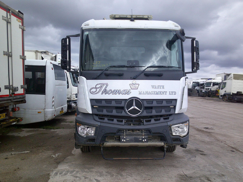 Mercedes-Benz Antos - Kabiin ja interjöör: pilt 1 Mercedes-Benz Antos - Kabiin ja interjöör: pilt 1