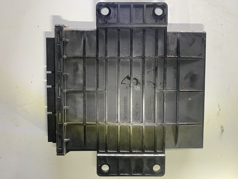 Scania 124 (49) - Mootori juhtimisseade: pilt 2 Scania 124 (49) - Mootori juhtimisseade: pilt 2