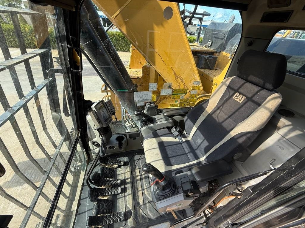CAT 335 F L CR - Lintekskavaator: pilt 3 CAT 335 F L CR - Lintekskavaator: pilt 3