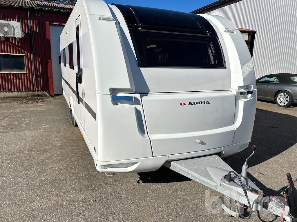 ADRIA Alpina 663HT - Haagissuvila: pilt 2 ADRIA Alpina 663HT - Haagissuvila: pilt 2