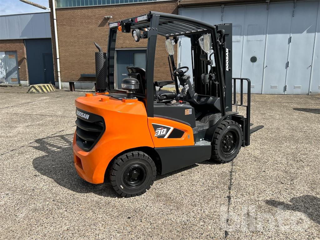 Doosan D30S-9 ( 2023) - Kahveltõstuk: pilt 4 Doosan D30S-9 ( 2023) - Kahveltõstuk: pilt 4