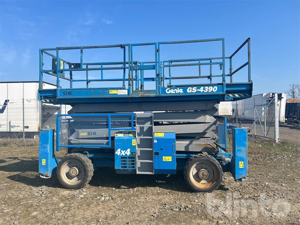 Genie GS -4390 4x4 - Käärlift: pilt 2 Genie GS -4390 4x4 - Käärlift: pilt 2